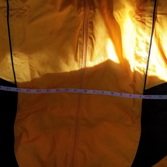 **NEW** no tags kids bright yellow team wind break - Picture 2 of 7